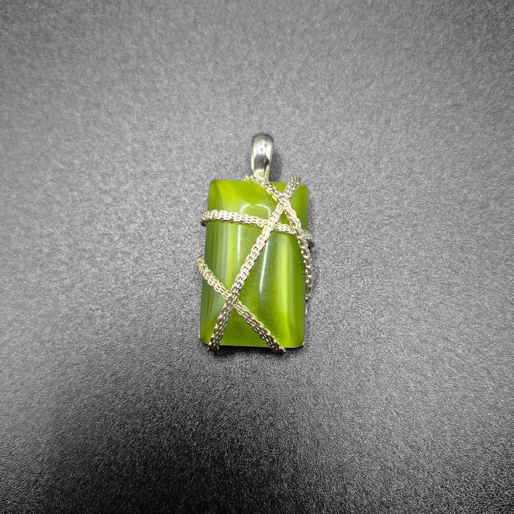Vintage RMN Green Glass‎ Pendant Rectangle Wire Wrapped Silver Tone Charm